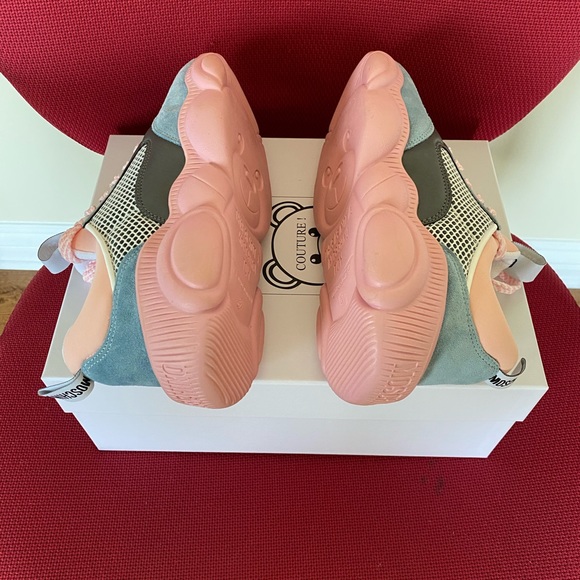 Moschino Teddy Sneakers in size 37–7 US . - Picture 5 of 7
